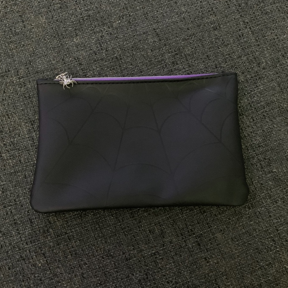 ✨5/$20✨ Ipsy October 2022 Makeup Bag Only